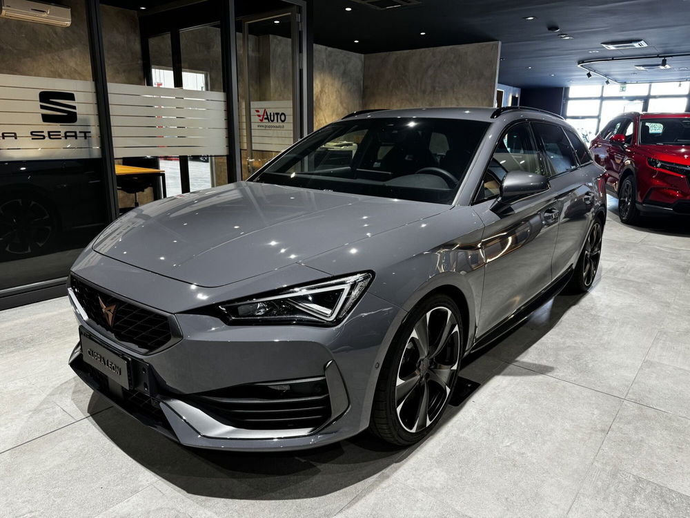 Cupra Leon Station Wagon nuova a Vercelli