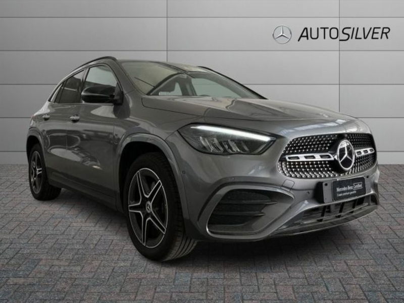 Mercedes-Benz GLA SUV 250 e Plug-in hybrid Automatic Premium del 2023 usata a Verona