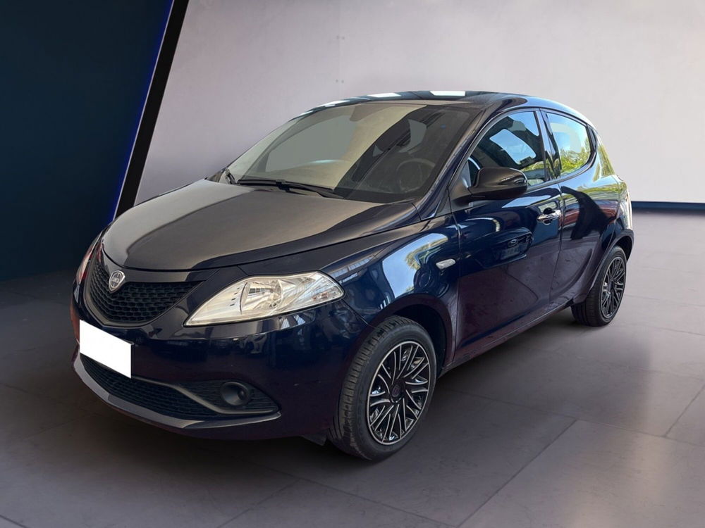 Lancia Ypsilon usata a Torino (3)