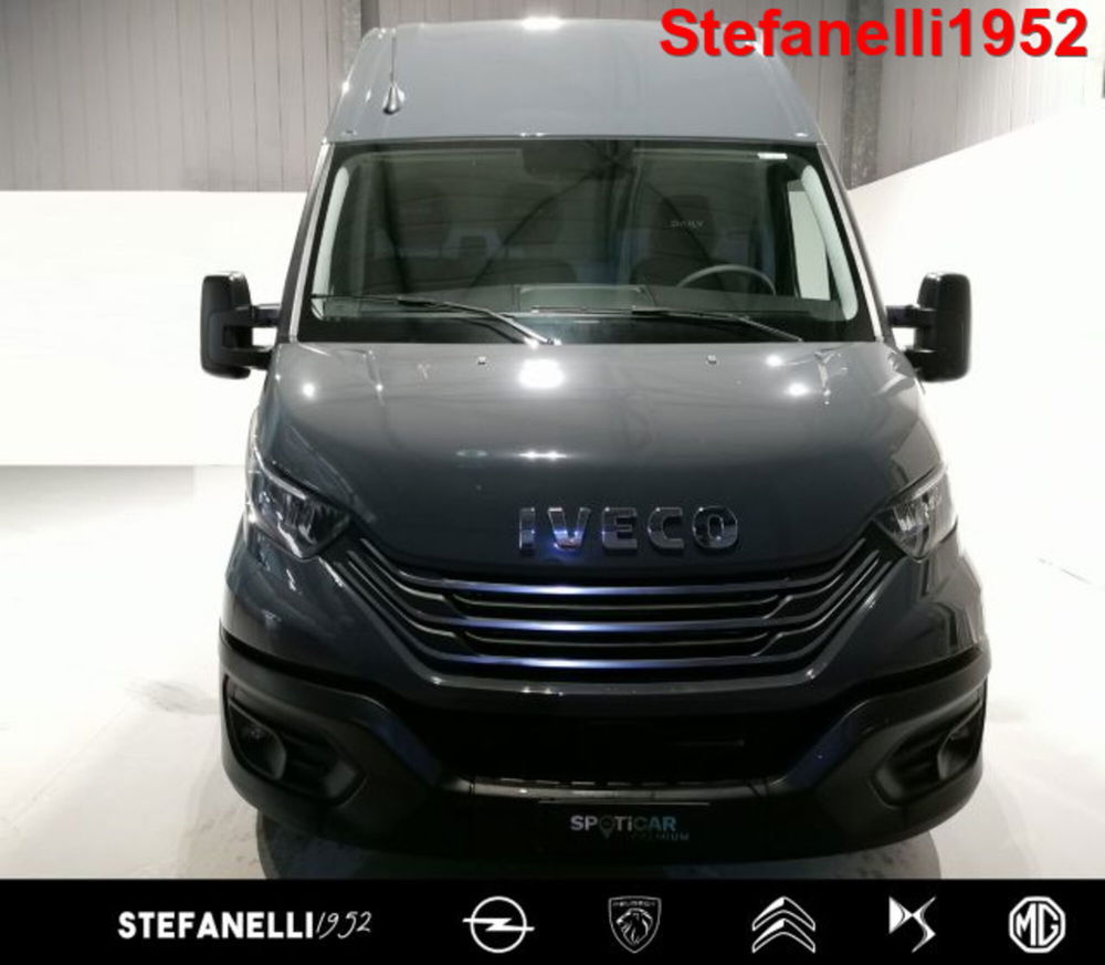 Iveco Daily Furgone nuova a Bologna (4)