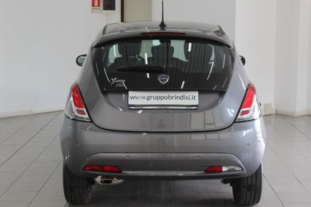 Lancia Ypsilon usata a Potenza (5)