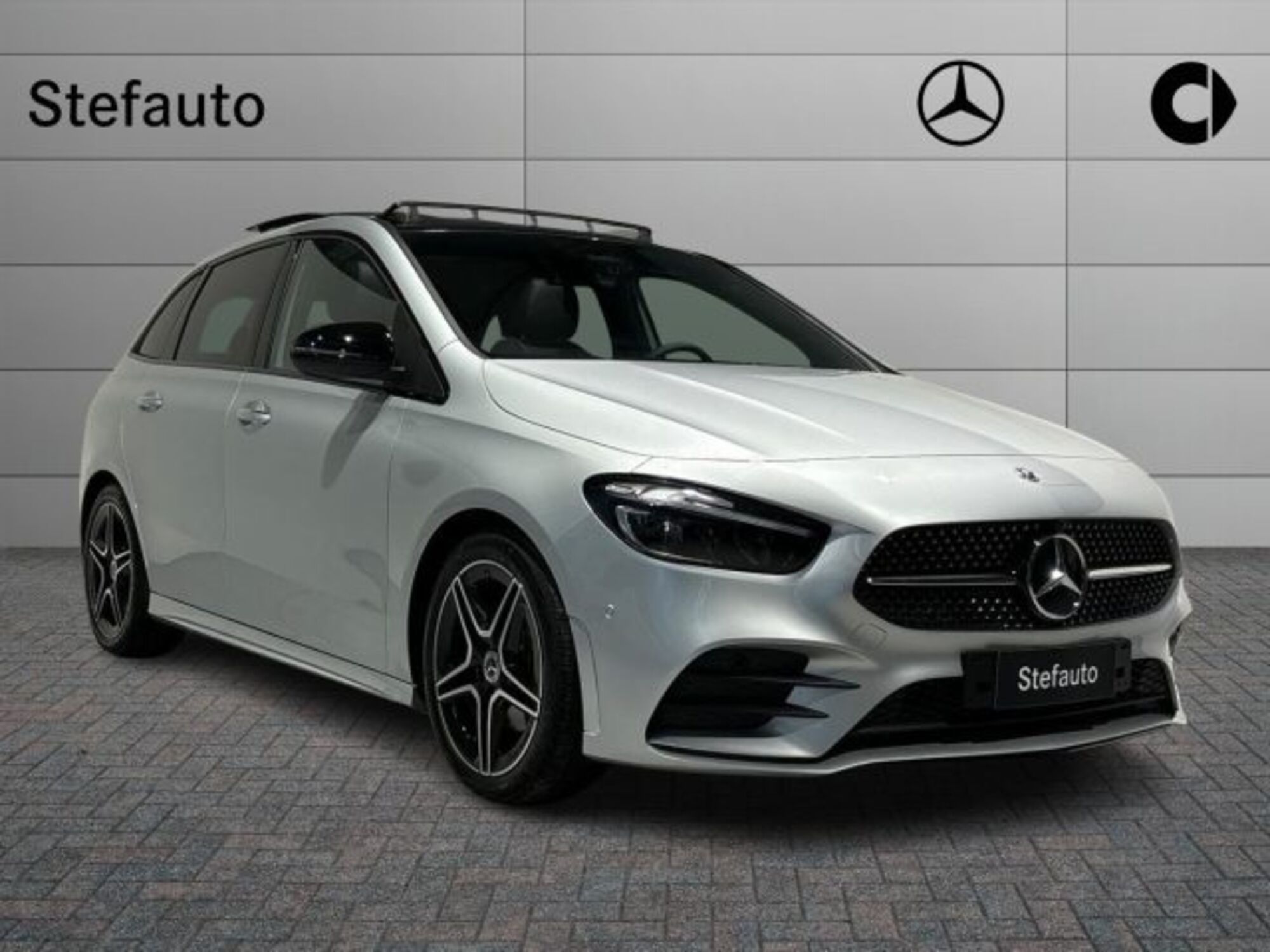 Mercedes-Benz Classe B 180 d AMG Line Premium auto nuova a Castel Maggiore