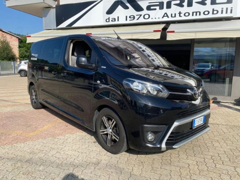 Toyota Proace Verso Verso 2.0D 150 CV L1 D Lounge  del 2017 usata a Boves