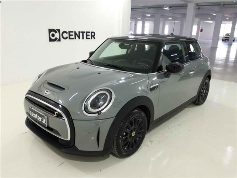 MINI Mini Cooper SE Electric  nuova a Salerno