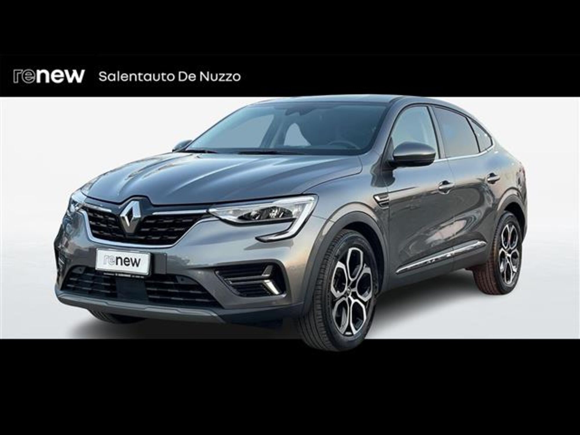 Renault Arkana E-Tech 145 CV Intens  del 2022 usata a Lecce