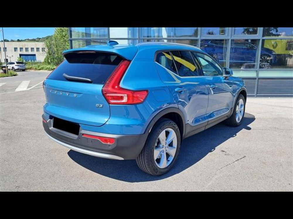 Volvo XC40 usata a Asti (4)