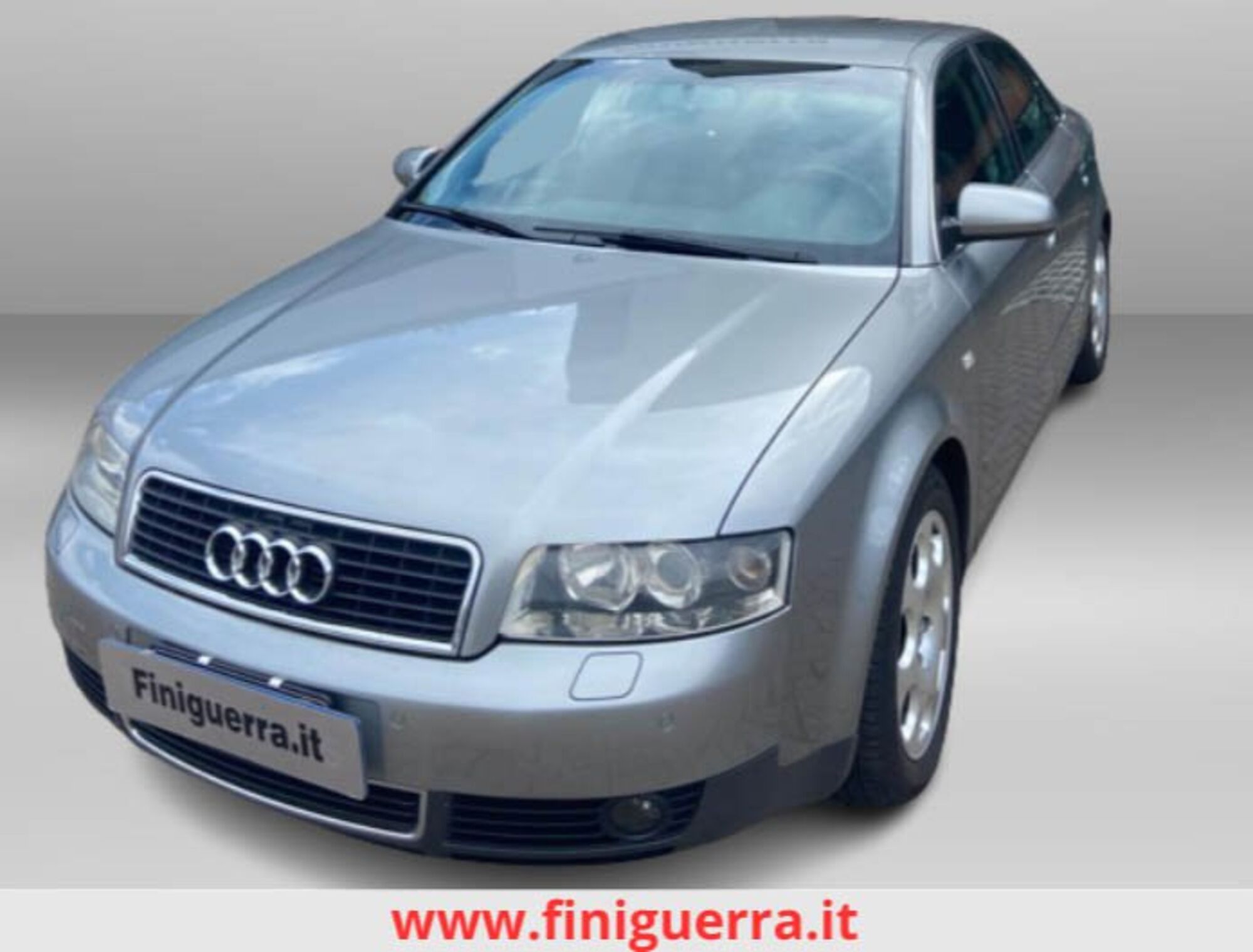 Audi A4 2.5 V6 TDI/180 CV cat quattro  del 2004 usata a Civate