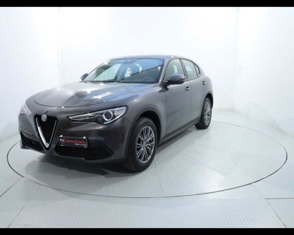 Alfa Romeo Stelvio usata a Bologna (2)