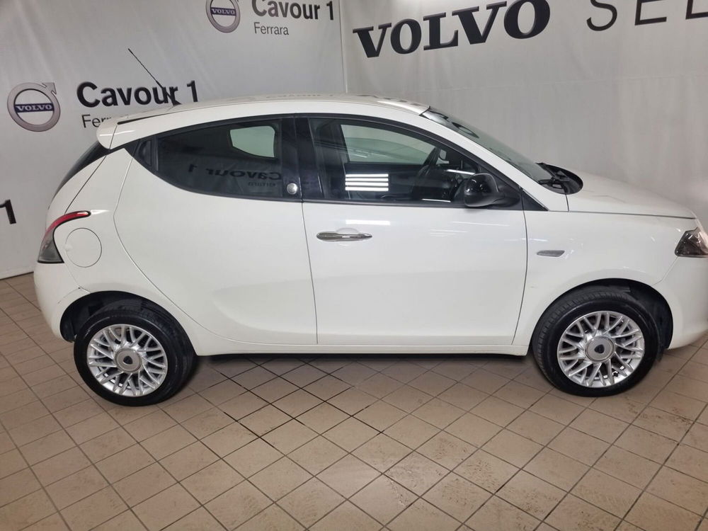 Lancia Ypsilon usata a Ferrara (5)