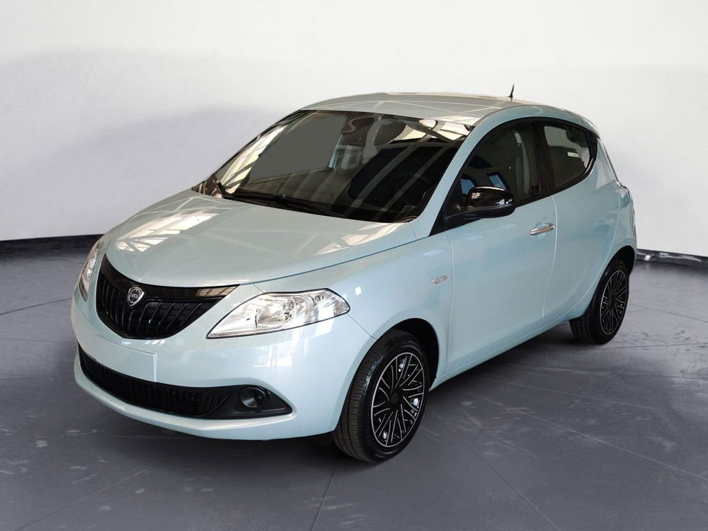 Lancia Ypsilon nuova a Pordenone