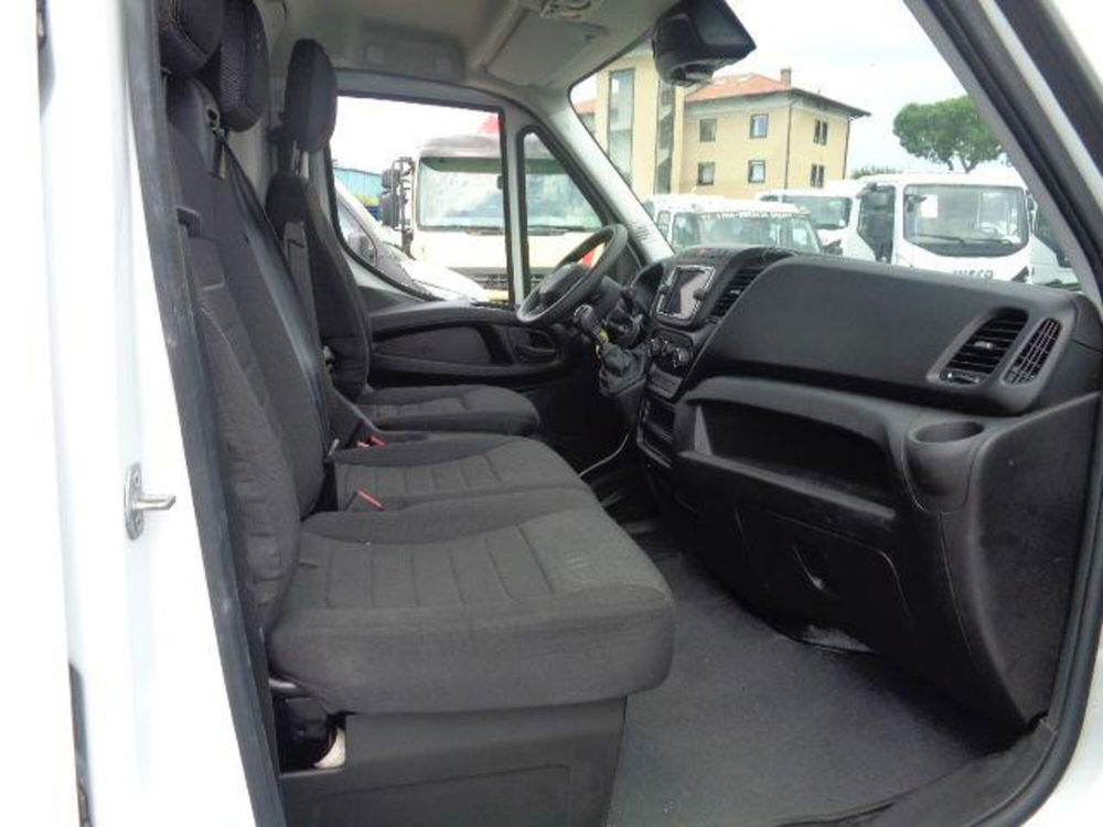 Iveco Daily Furgone usata a Brescia (15)