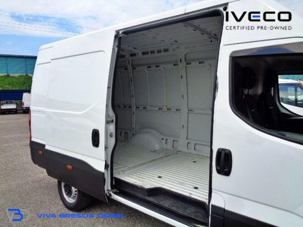 Iveco Daily Furgone usata a Brescia (8)