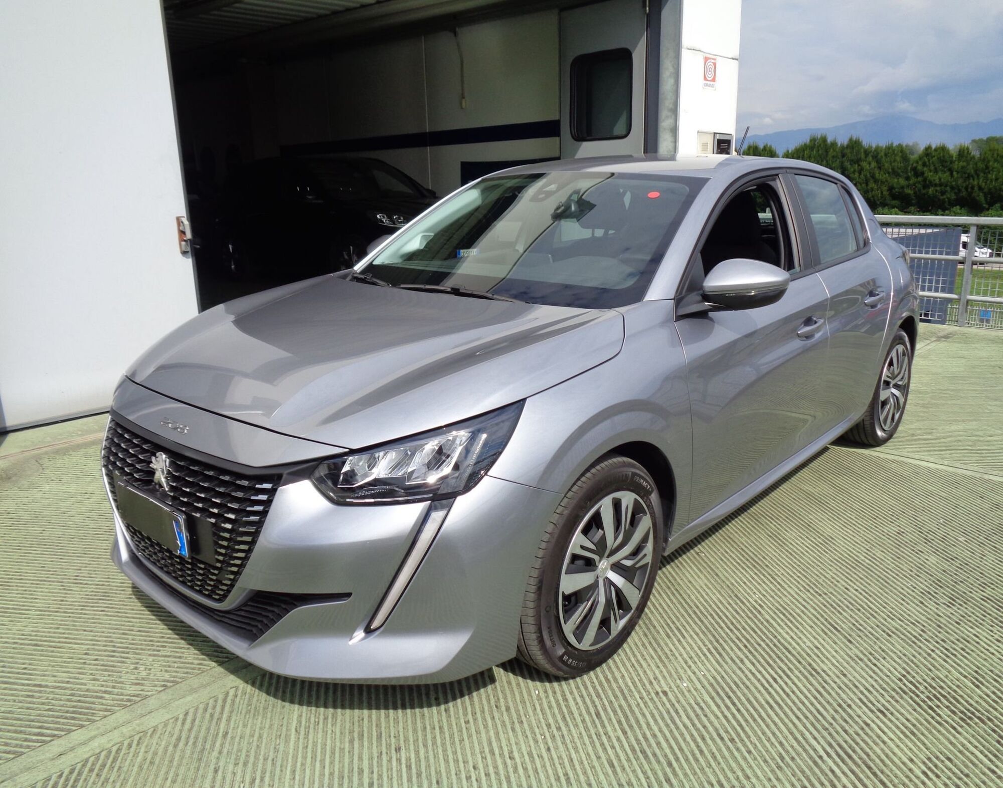 Peugeot 208 PureTech 75 Stop&amp;Start 5 porte Active  del 2020 usata a Castelfranco Veneto