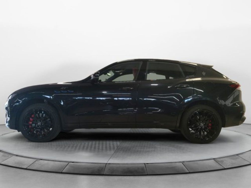 Maserati Levante usata a Modena (3)