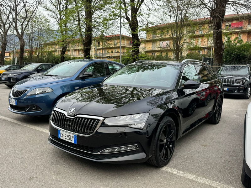 Skoda Superb Station Wagon 2.0 TDI EVO 150 CV SCR DSG Wagon Style del 2022 usata a Fisciano