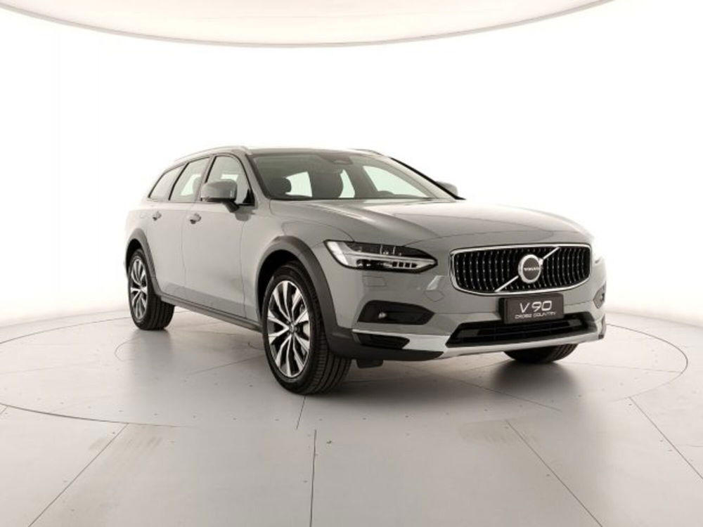 Volvo V90 Cross Country nuova a Modena (5)