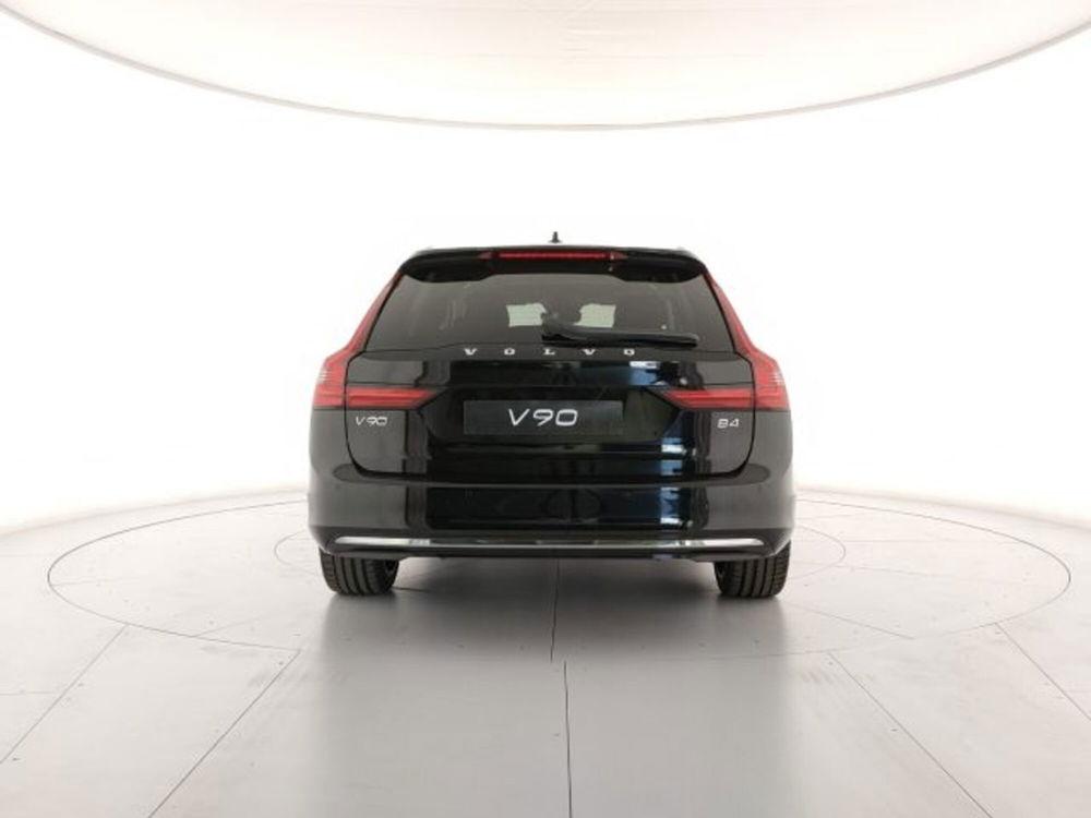 Volvo V90 nuova a Modena (4)