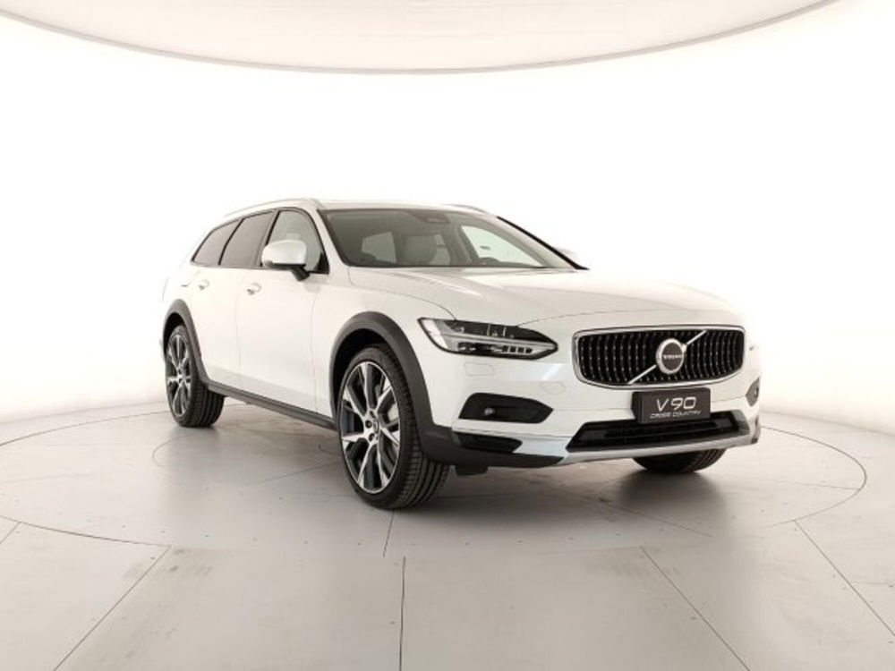 Volvo V90 Cross Country nuova a Modena (4)