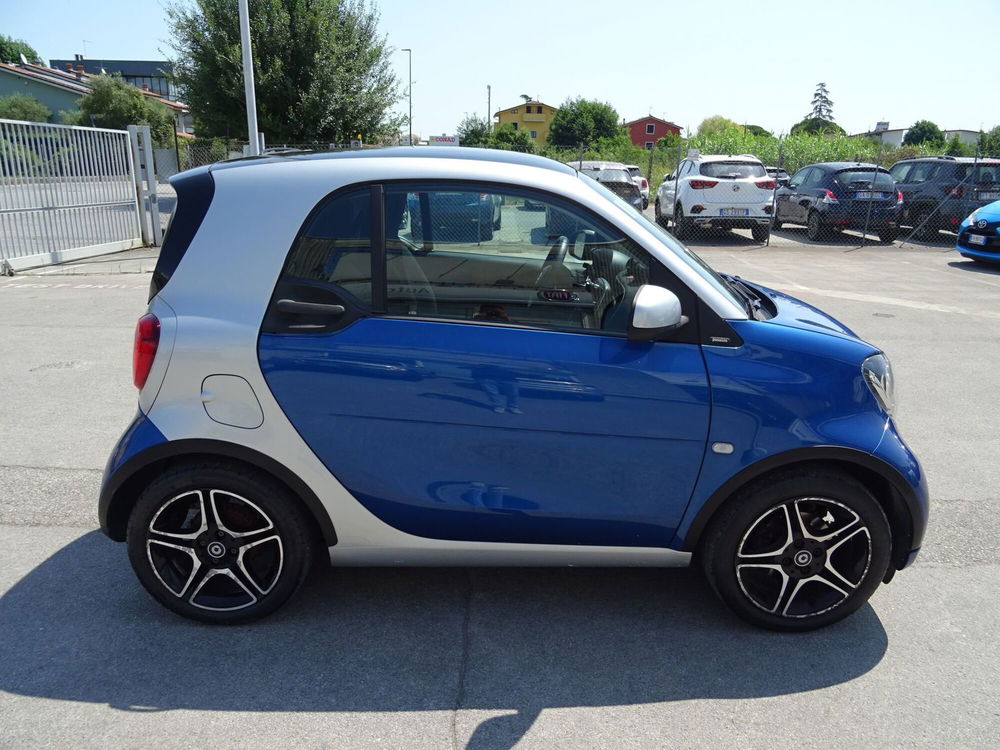 smart Fortwo usata a Lucca (6)