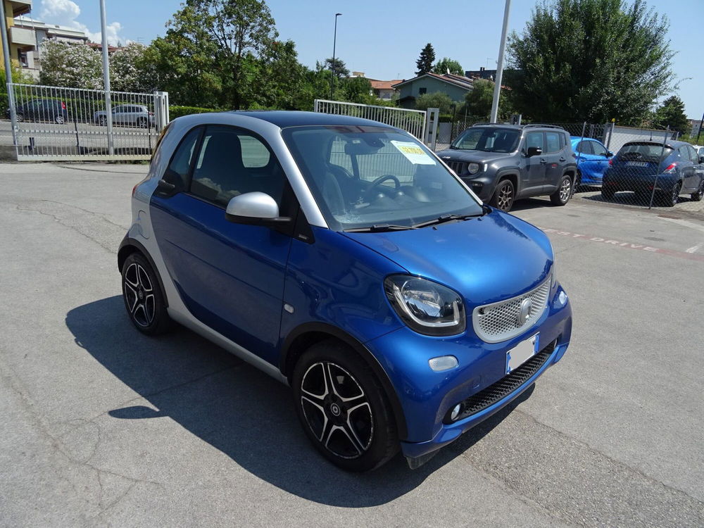 smart Fortwo usata a Lucca (7)