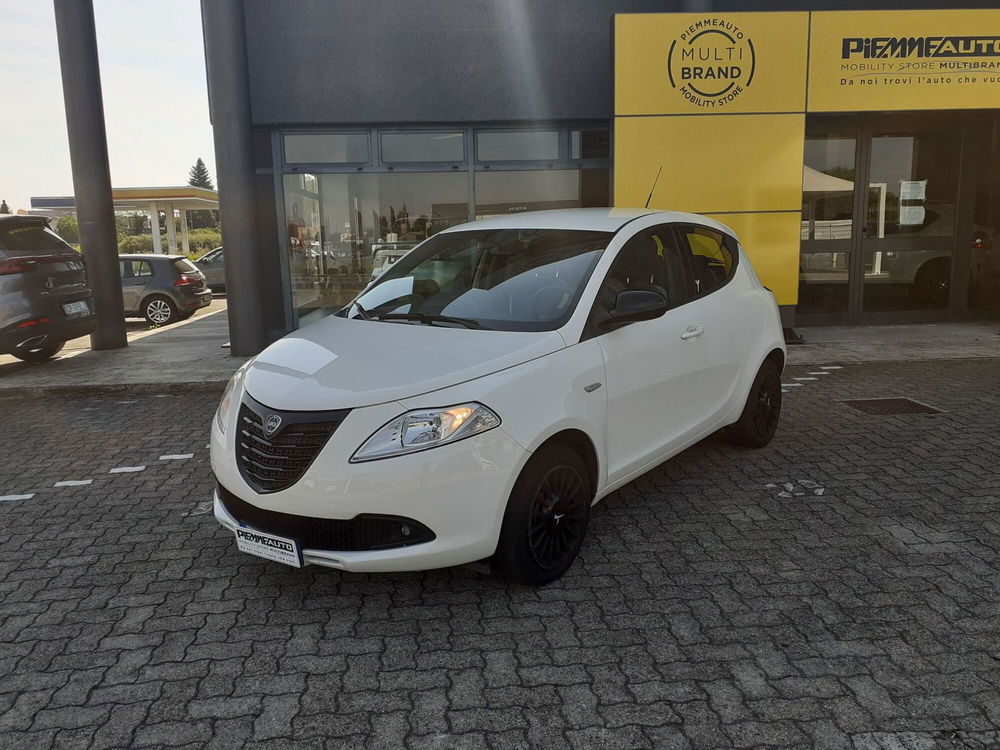 Lancia Ypsilon usata a Piacenza (3)