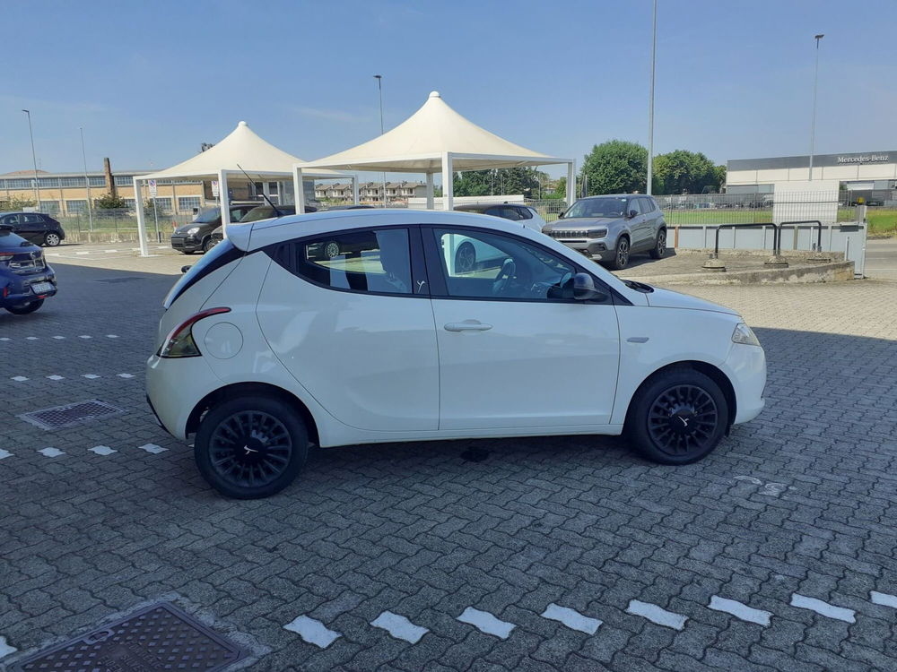 Lancia Ypsilon usata a Piacenza (8)