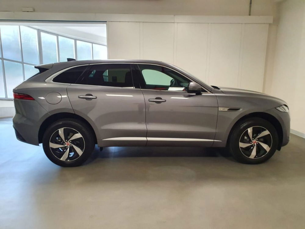 Jaguar F-Pace usata a Milano (6)