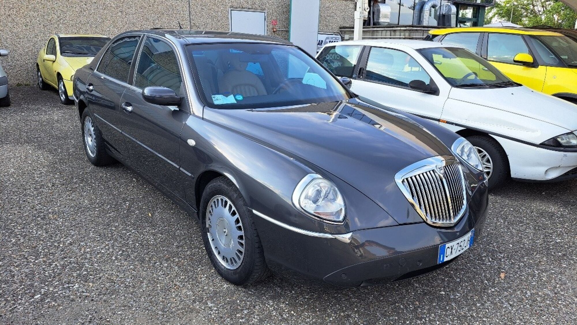 Lancia Thesis JTD 20V Executive del 2005 usata a Tradate