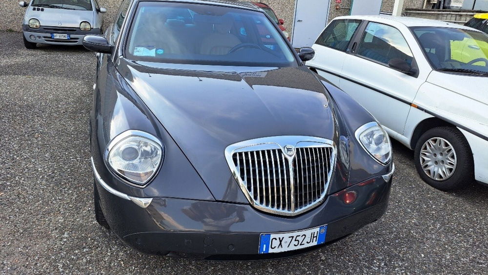 Lancia Thesis usata a Varese (2)