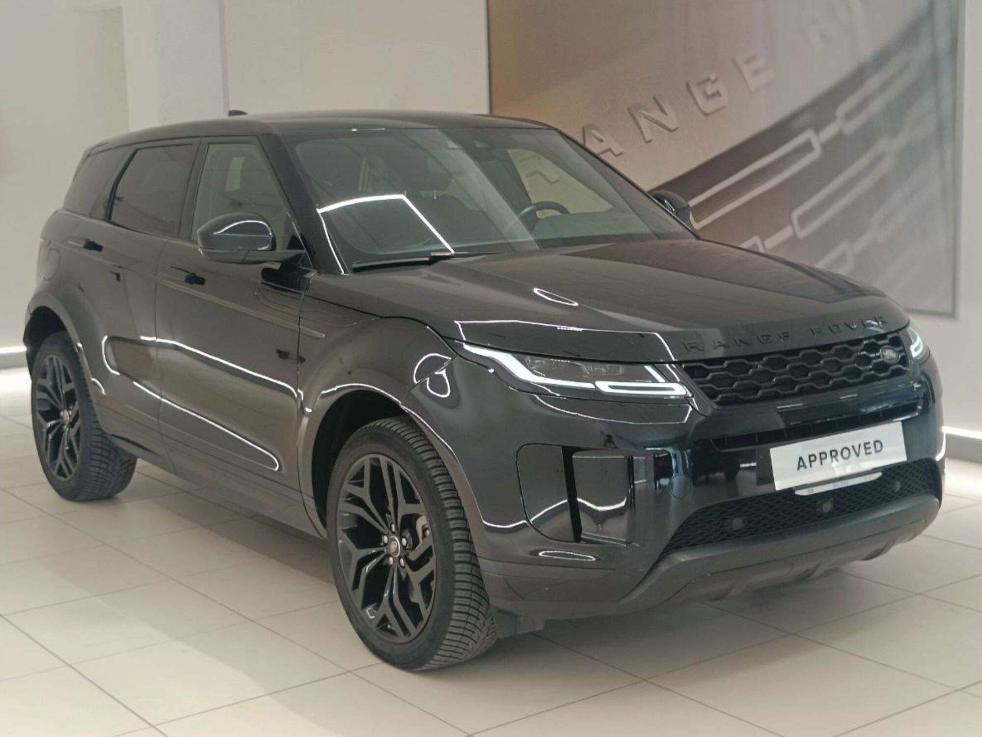 Land Rover Range Rover Evoque 2.0D I4-L.Flw 150 CV AWD Auto SE del 2020 usata a Savona