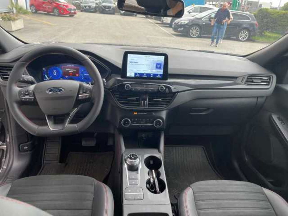 Ford Kuga nuova a Vicenza (9)