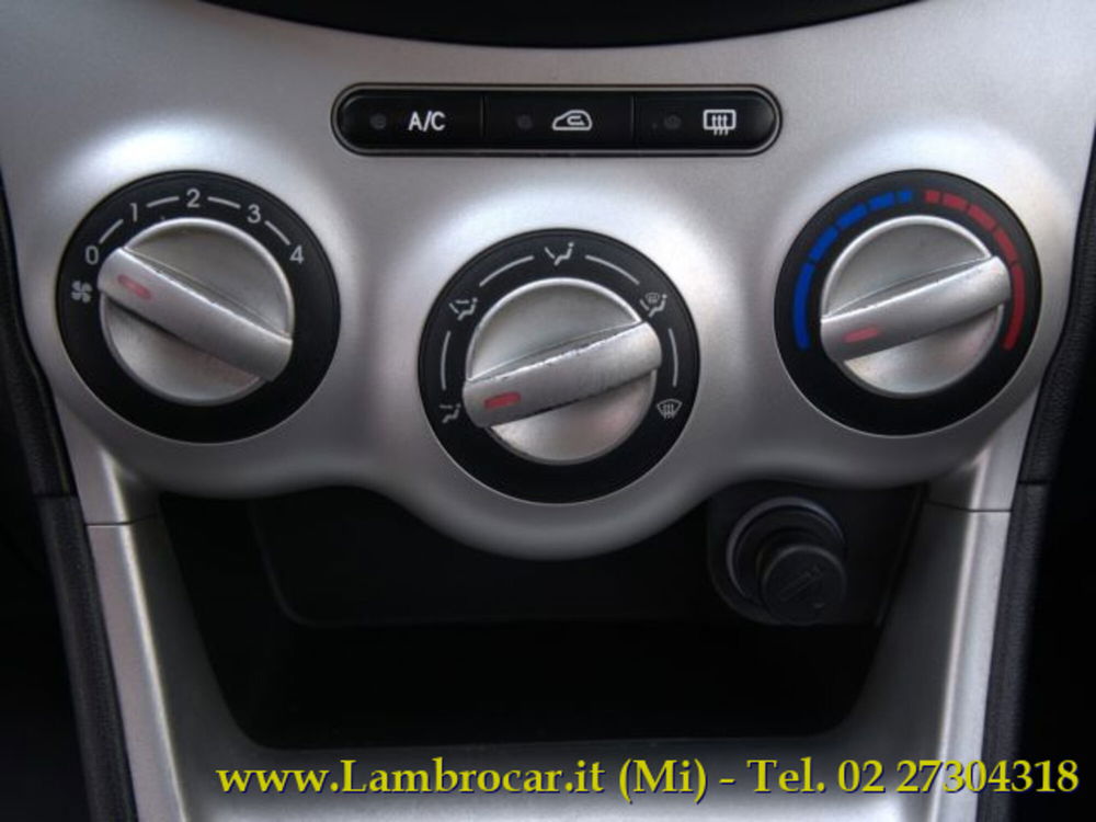 Hyundai i10 usata a Milano (11)