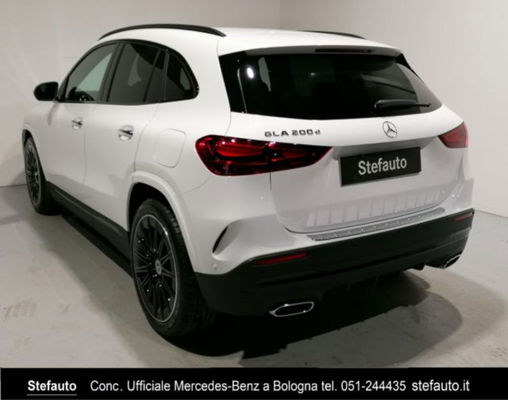 Mercedes-Benz GLA SUV nuova a Bologna (5)