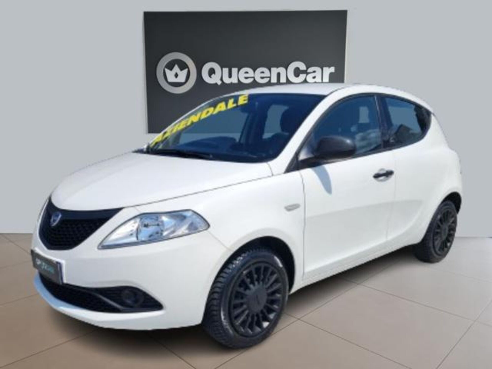 Lancia Ypsilon 1.0 FireFly 5 porte S&amp;S Hybrid Ecochic Silver  del 2021 usata a Pianezza