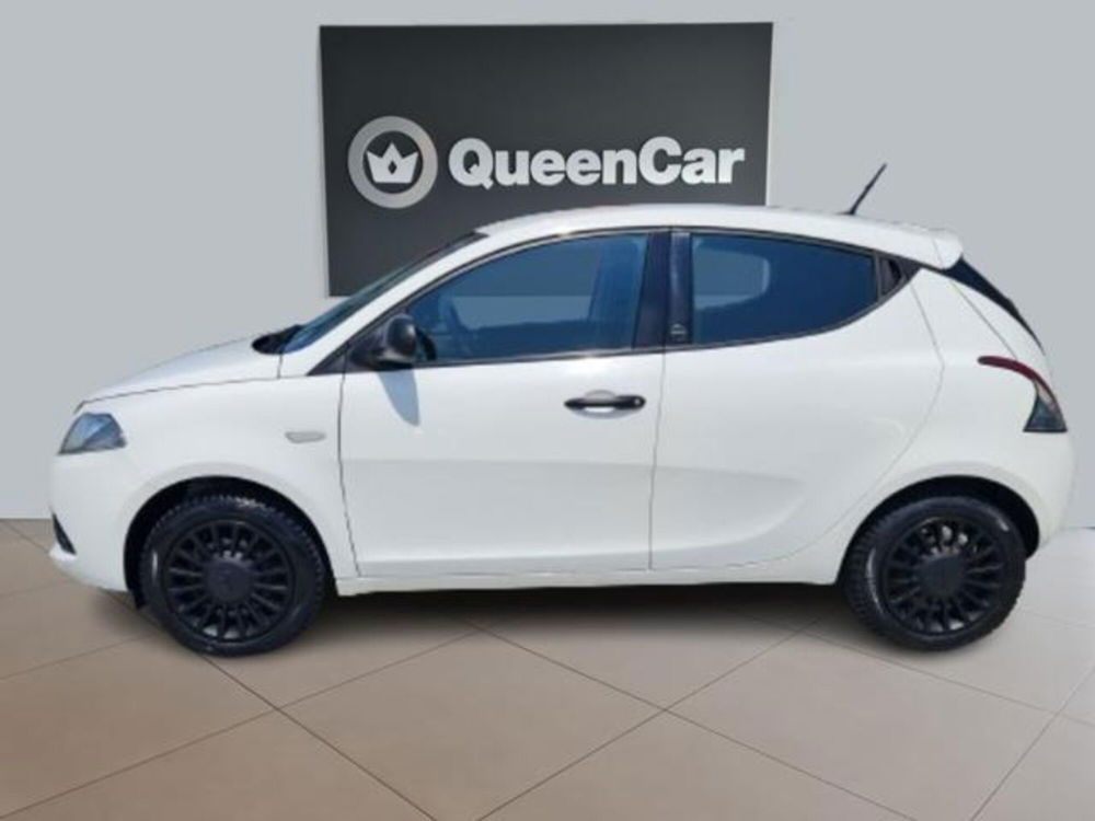 Lancia Ypsilon usata a Torino (3)