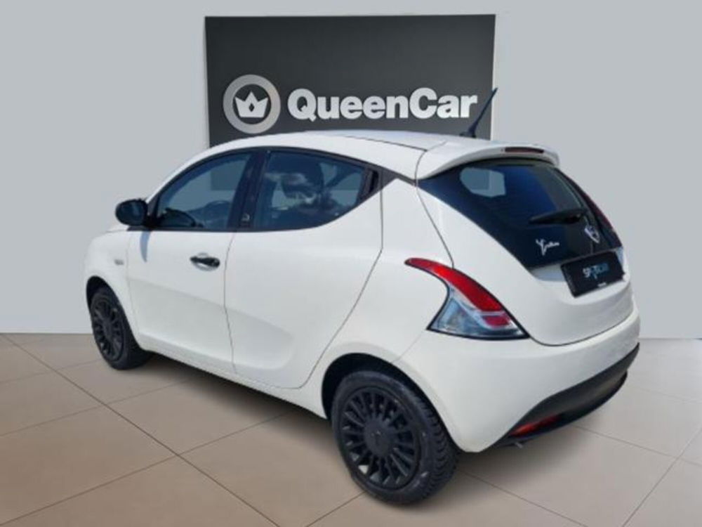 Lancia Ypsilon usata a Torino (4)