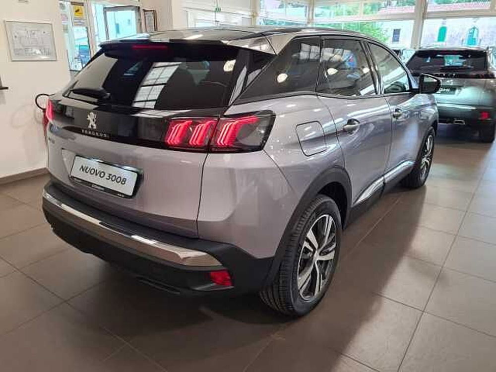 Peugeot 5008 nuova a Brescia (3)