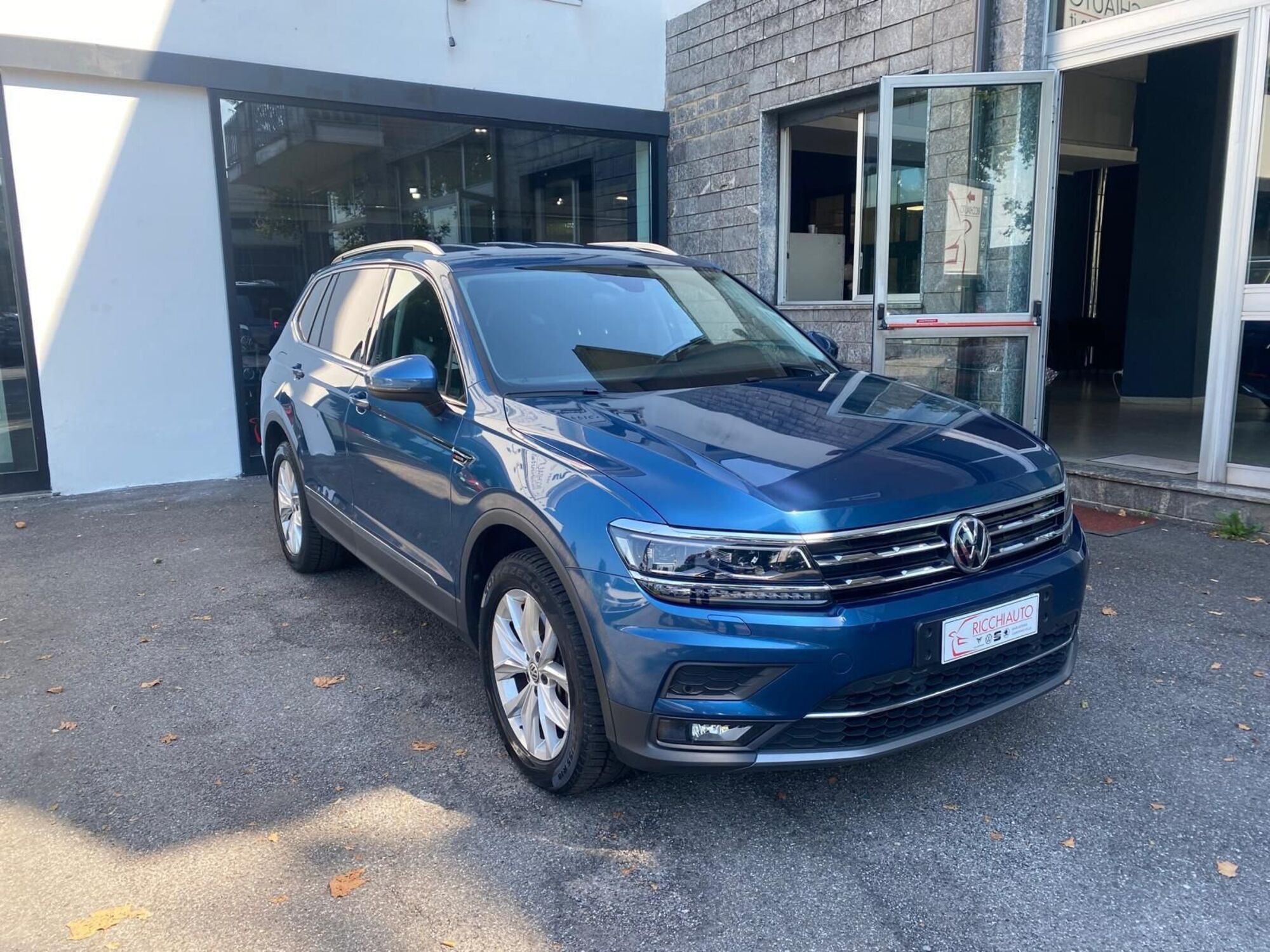 Volkswagen Tiguan Allspace 2.0 TDI 190 CV SCR DSG 4MOTION Advanced BMT  del 2020 usata a Barlassina