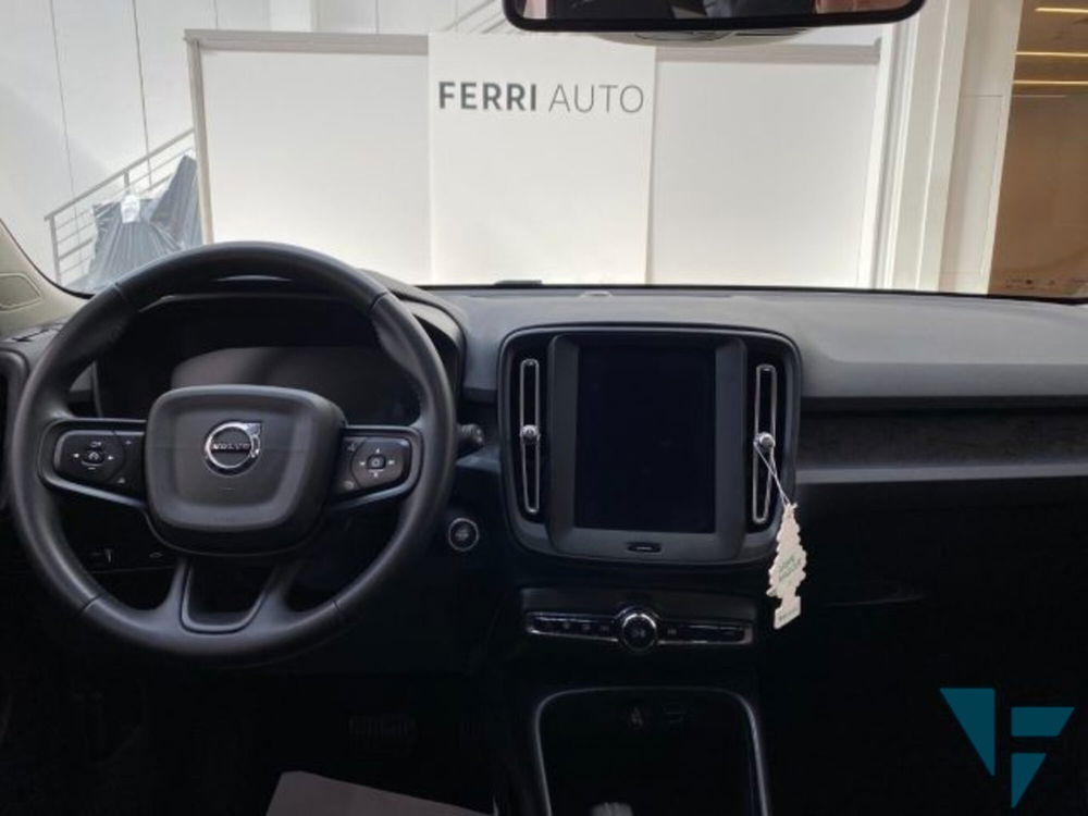 Volvo XC40 usata a Udine (7)