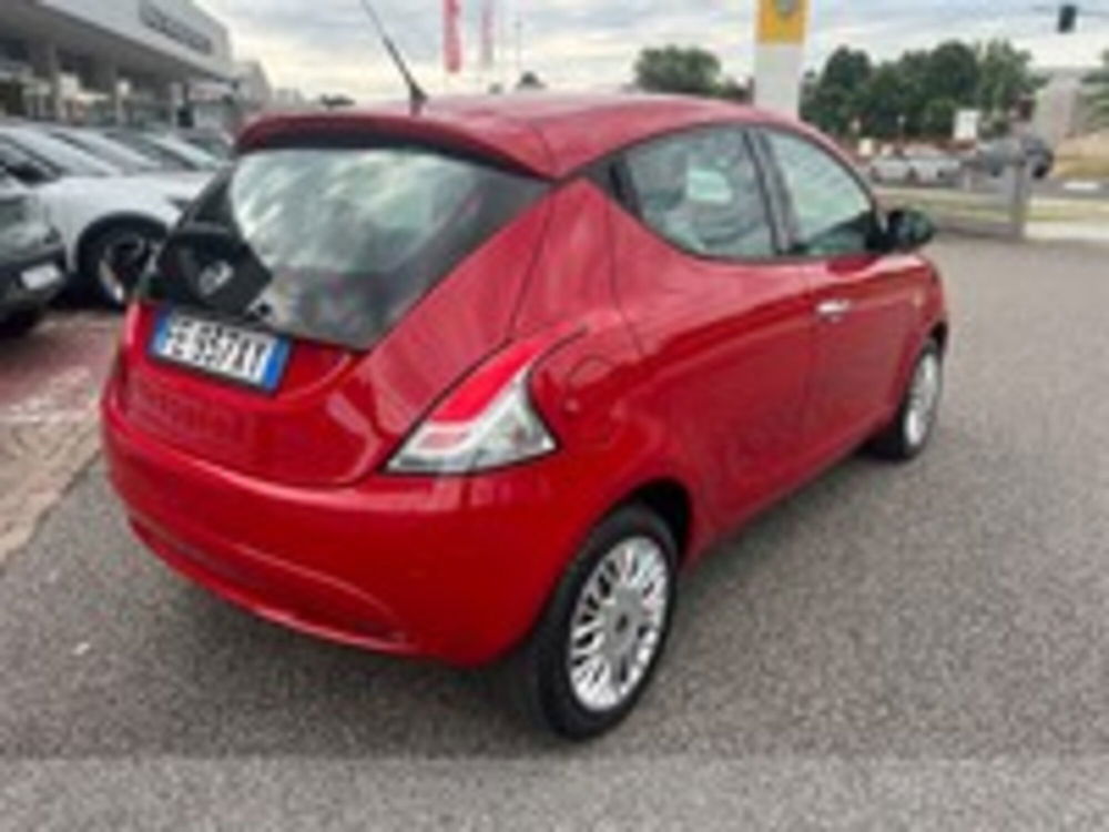 Lancia Ypsilon usata a Pordenone (4)