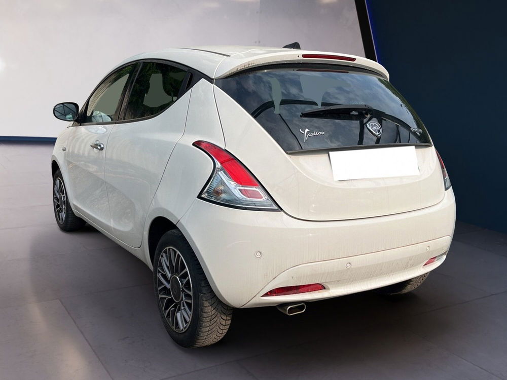 Lancia Ypsilon usata a Torino (5)