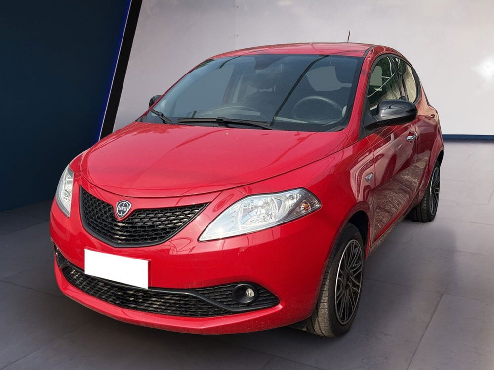 Lancia Ypsilon usata a Torino (2)