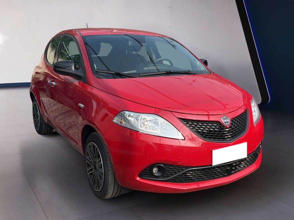 Lancia Ypsilon usata a Torino (3)