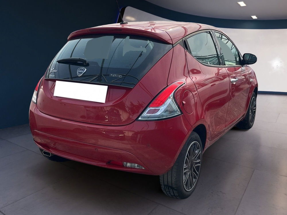 Lancia Ypsilon usata a Torino (6)