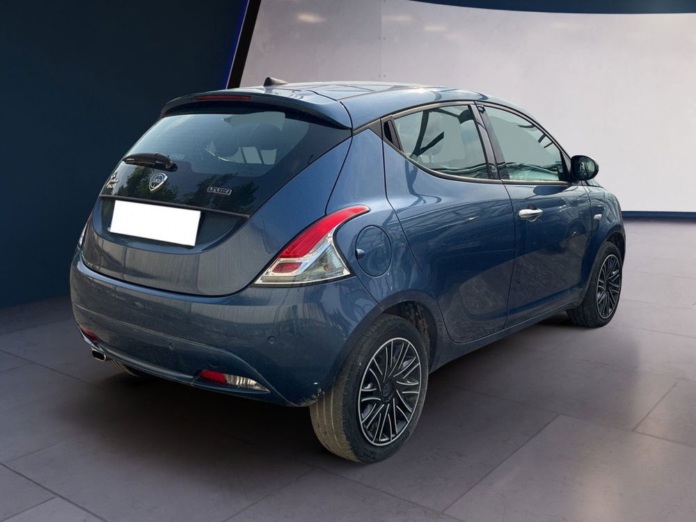 Lancia Ypsilon usata a Torino (4)