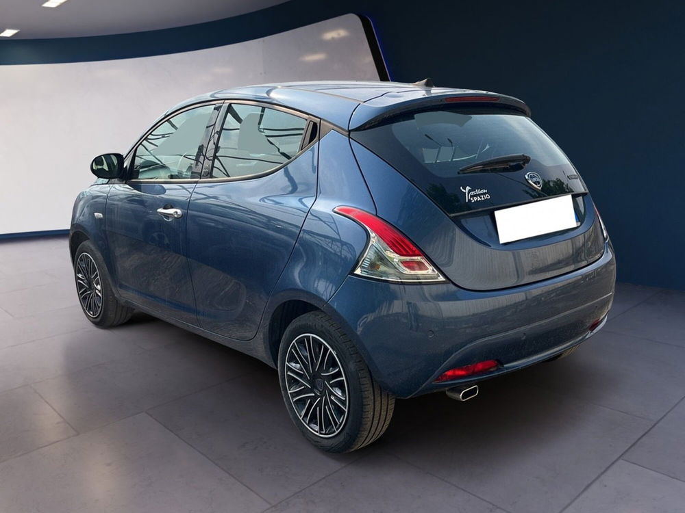 Lancia Ypsilon usata a Torino (5)