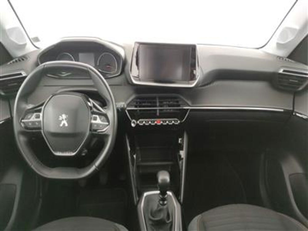 Peugeot 208 usata a Bari (14)