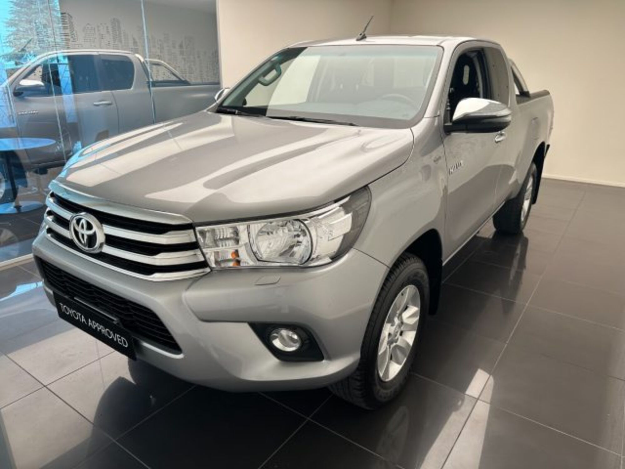 Toyota Hilux 2.D-4D 4WD 2 porte Extra Cab Lounge  del 2019 usata a Cuneo