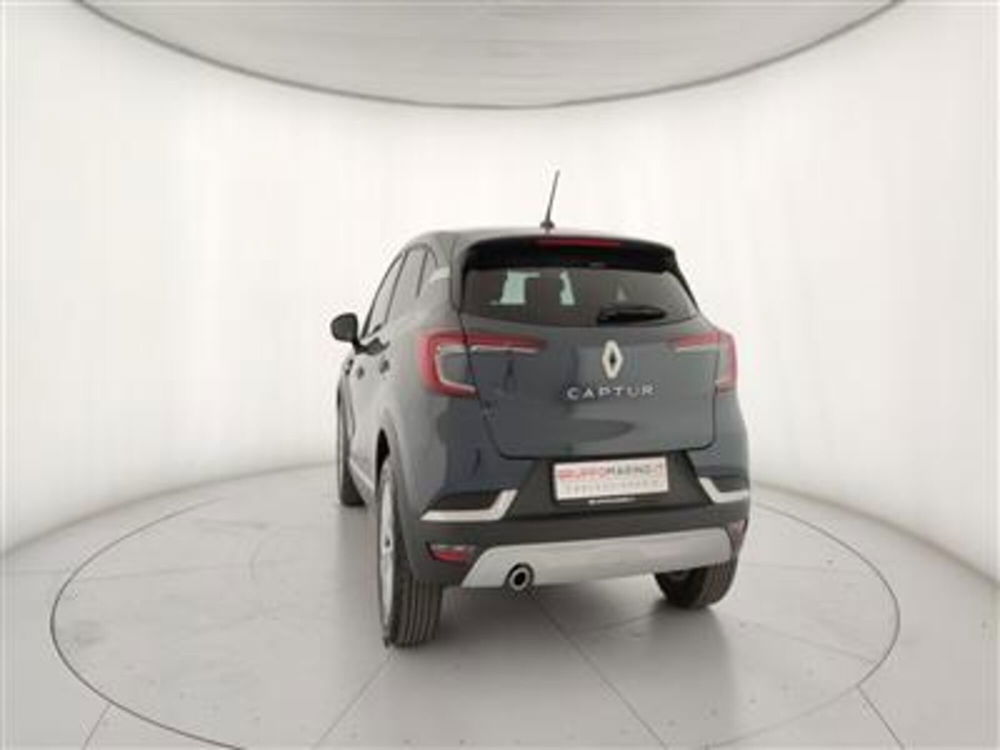 Renault Captur usata a Bari (5)