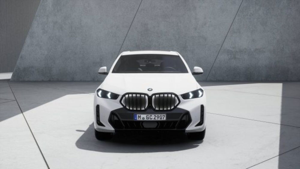 BMW X6 nuova a Modena (3)